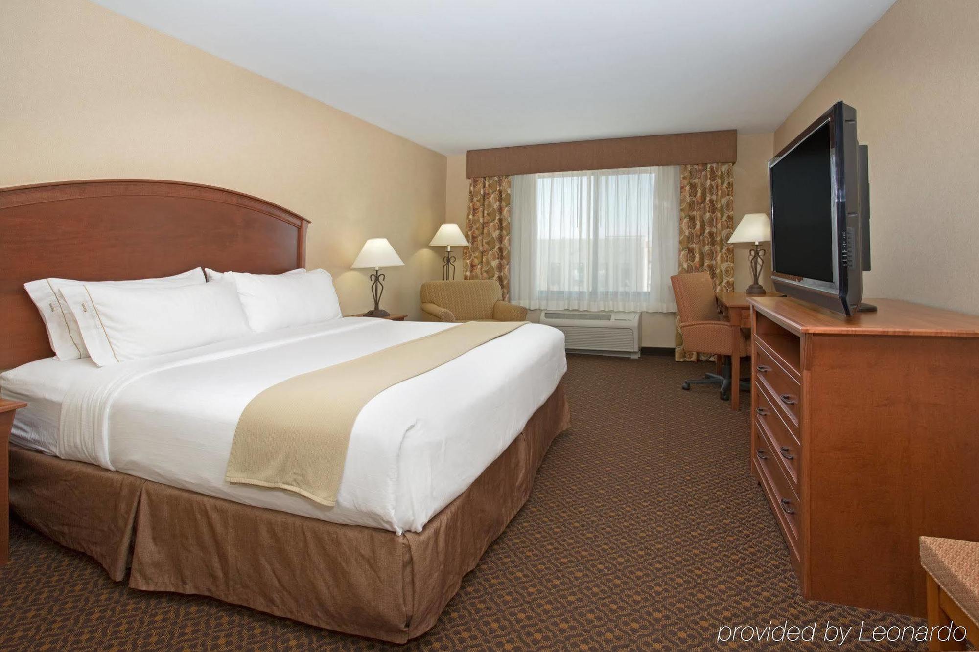 Holiday Inn Express & Suites Mitchell, An Ihg Hotel Dış mekan fotoğraf